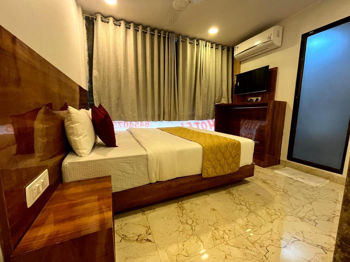 Hotel Delmond Prime- Near Nesco Mumbai Exteriör bild