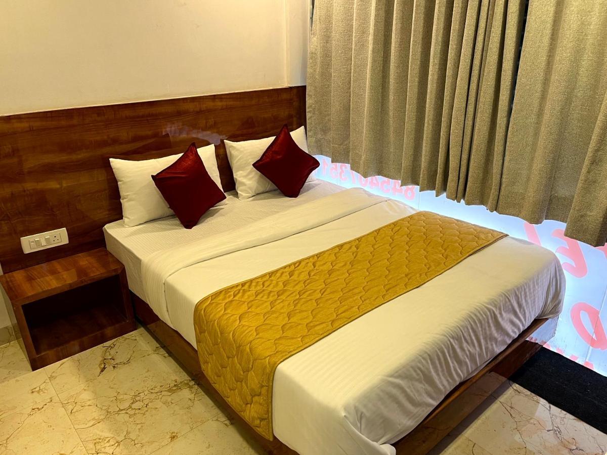 Hotel Delmond Prime- Near Nesco Mumbai Exteriör bild